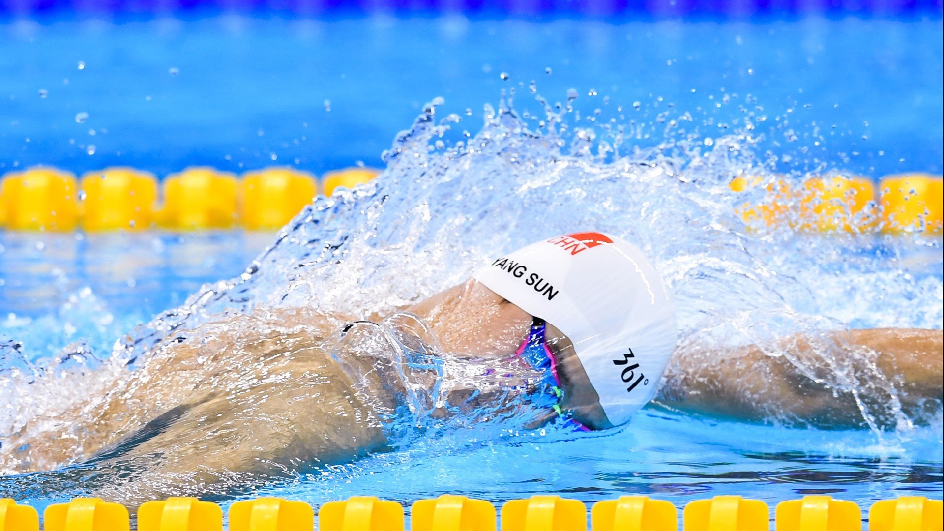 日本队战术调整奏效,赢得关键战,日本国家队战术